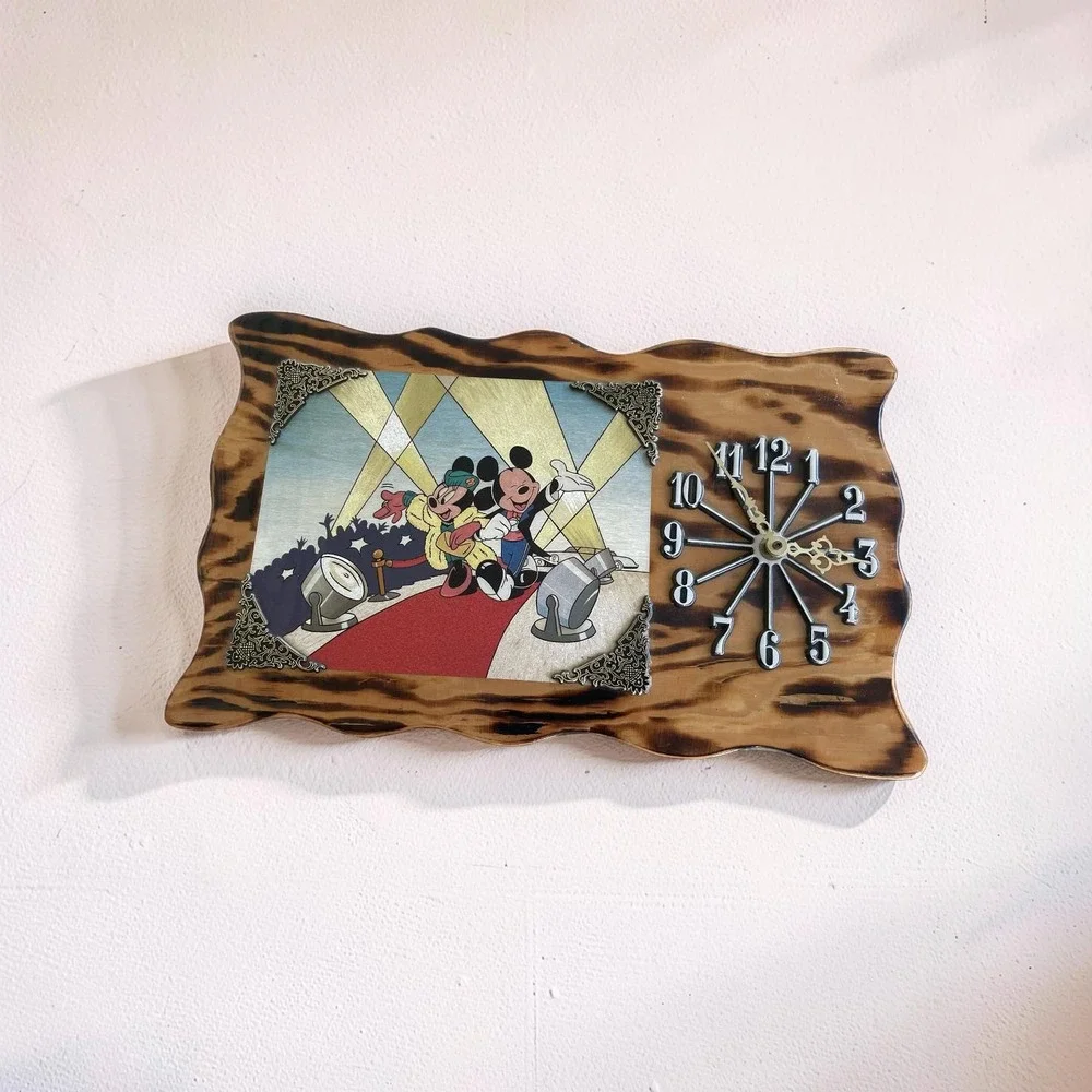 Vintage Disney Mickey Minnie Mouse Red Carpet Wood Wall Clock Movie Premiere 19